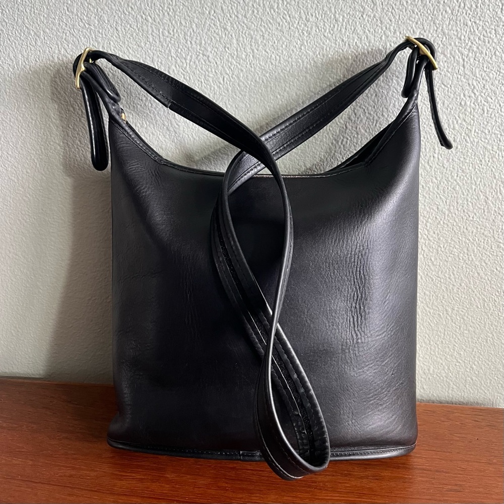 PROJECT: READ before purchasing - Vintage Coach Black Shoulder Sac Style 9730